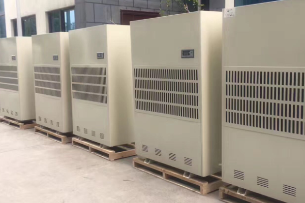 除濕機(jī)可以把一堆衣服儲干嗎？